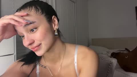 Snapshot of adriannarodriguez chatting on 02-13-25, 03:50 Adrianna  online show from 02-13-25, 03:50