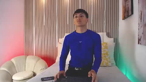adrianstark_ online show from 06-28-26, 12:33