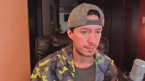 Adrian Williams online show from 01-11-26, 08:14