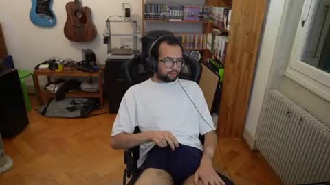 Snapshot of adrien_b chatting on 07-08-26, 03:16 adrien_b online show from 07-08-26, 03:16