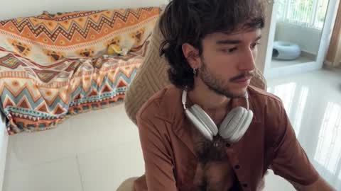 Snapshot of adrien_polo chatting on 02-15-26, 03:31 adrien_polo online show from 02-15-26, 03:31