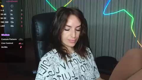 Snapshot of adrihanna chatting on 07-14-26, 06:29 Adriana online show from 07-14-26, 06:29