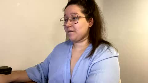 aemilialust online show from 02-06-26, 09:07