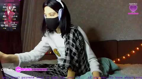 Snapshot of aesthetic_being chatting on 01-20-25, 06:43 Tiana online show from 01-20-25, 06:43