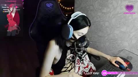 Snapshot of aesthetic_being chatting on 02-15-25, 08:11 Tiana online show from 02-15-25, 08:11