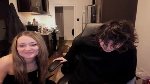 Snapshot of aesus3x chatting on 02-26-26, 03:05 Niko online show from 02-26-26, 03:05