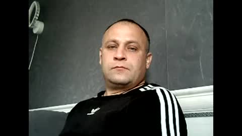 Sasha online show from 10-17-25, 06:27