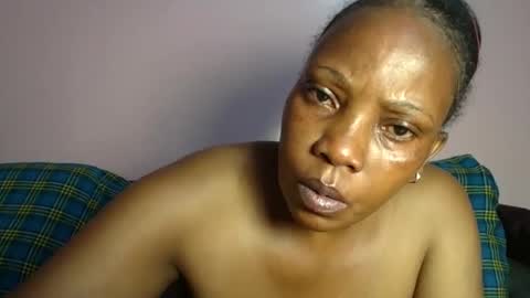 Snapshot of african_divaa chatting on 02-18-26, 05:36 african_divaa online show from 02-18-26, 05:36