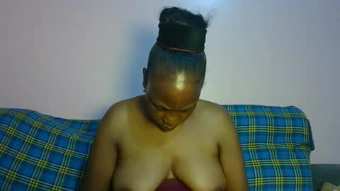 Snapshot of african_divaa chatting on 02-21-26, 02:40 african_divaa online show from 02-21-26, 02:40