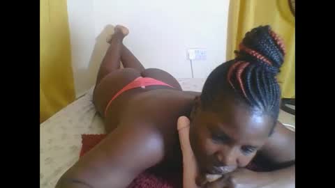 Snapshot of africanbeauty4 chatting on 09-25-25, 06:28 ELIZABETH online show from 09-25-25, 06:28