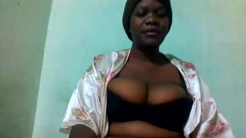 Snapshot of africangal6677 chatting on 06-20-26, 03:20 africangal6677 online show from 06-20-26, 03:20