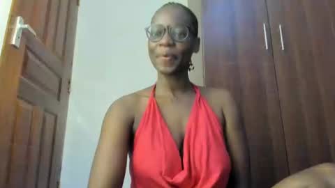 Leah online show from 03-10-25, 01:56