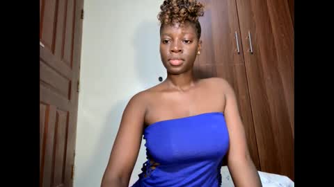 Leah online show from 09-19-25, 02:02