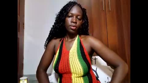 Snapshot of afro_pop chatting on 02-15-26, 01:35 Leah online show from 02-15-26, 01:35