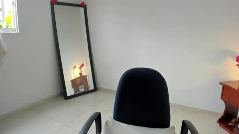 Snapshot of afrodita3123 chatting on 05-21-26, 02:13 Lorena online show from 05-21-26, 02:13
