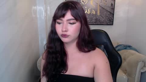 afrodita_wild_v online show from 04-06-26, 01:23