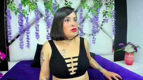 afroditaowen_ online show from 11-01-25, 01:46