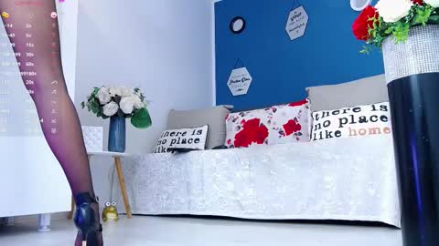 Snapshot of afroditha_ chatting on 12-01-25, 01:27 Amalia online show from 12-01-25, 01:27