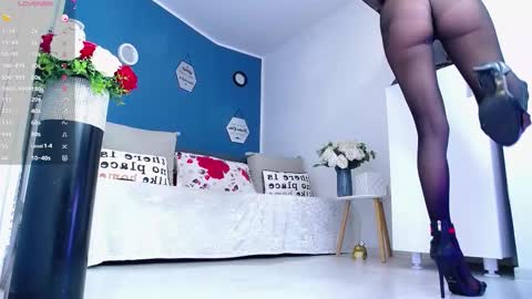 Snapshot of afroditha_ chatting on 02-19-26, 04:03 Amalia online show from 02-19-26, 04:03