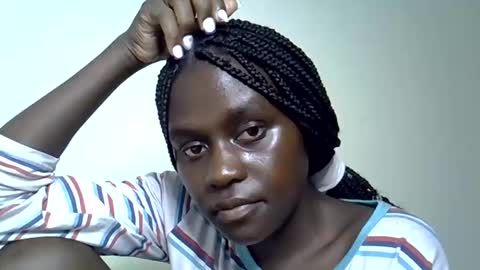 Snapshot of afronubians chatting on 02-18-25, 08:36 afronubians online show from 02-18-25, 08:36