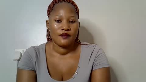 Snapshot of afronubians chatting on 01-09-26, 06:27 afronubians online show from 01-09-26, 06:27