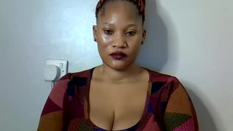 Snapshot of afronubians chatting on 03-05-26, 05:25 afronubians online show from 03-05-26, 05:25