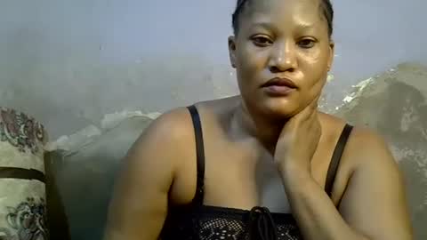 Snapshot of afronubians chatting on 04-15-26, 06:53 afronubians online show from 04-15-26, 06:53