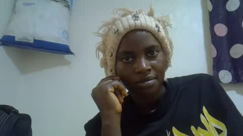 Snapshot of afronubians_ chatting on 08-08-26, 05:48 pink and josphen online show from 08-08-26, 05:48