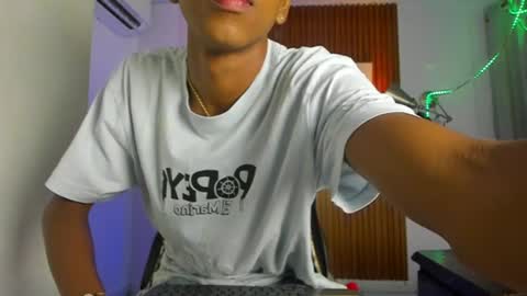 afrowayuu online show from 06-23-26, 10:57