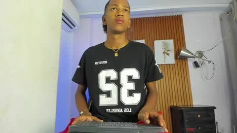 afrowayuu online show from 06-24-26, 11:20