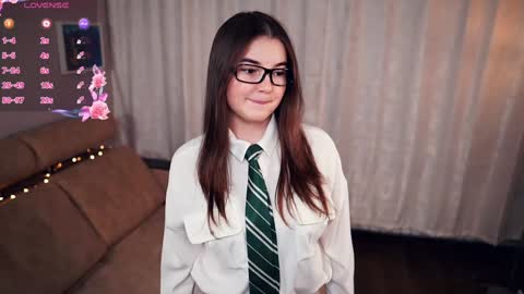 Lana  1800 - 0330 UTC   Mia 0700- 1630 UTC online show from 02-05-25, 06:15