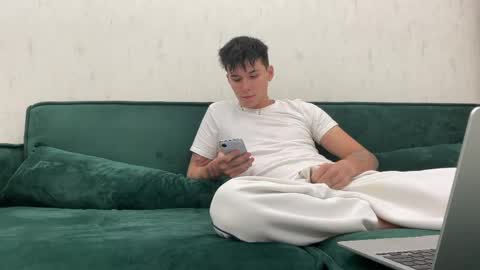 Mark online show from 04-07-26, 12:27