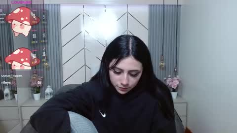 Kimberly online show from 11-05-25, 05:35