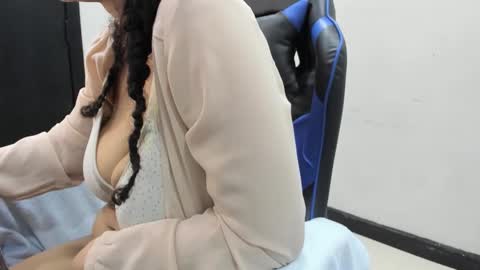 A G A T A  online show from 02-06-26, 01:25