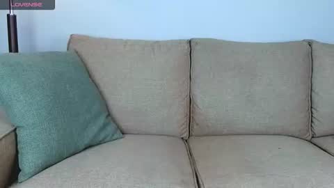Snapshot of agata_haris chatting on 07-17-26, 02:51 Agata online show from 07-17-26, 02:51