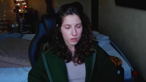 Snapshot of agata_in_wonderland chatting on 11-04-25, 10:58 agata_in_wonderland online show from 11-04-25, 10:58