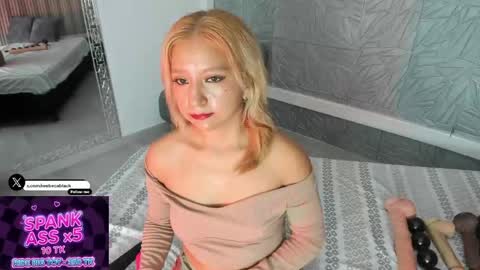 Snapshot of agatadelphine_mr chatting on 05-13-26, 01:30 Agatadelphine online show from 05-13-26, 01:30