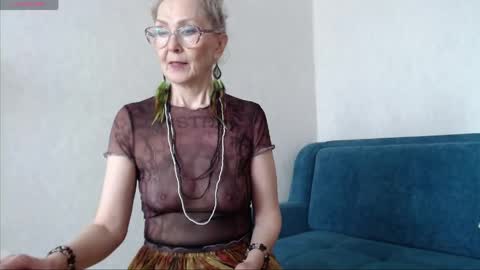 Agatha online show from 04-17-26, 04:26