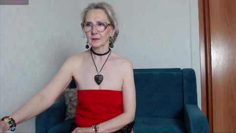 Agatha online show from 05-24-26, 12:43
