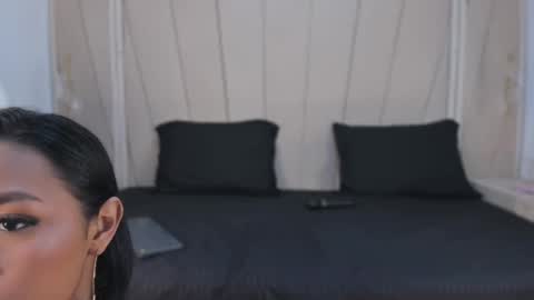 Agatha Steel online show from 09-11-25, 08:53