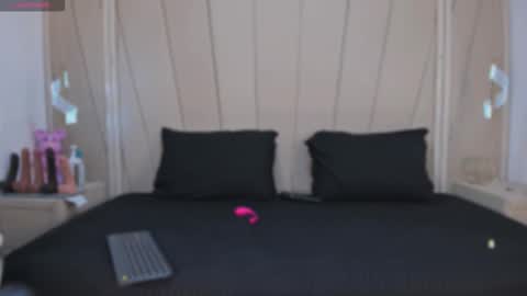 Agatha Steel online show from 10-21-25, 08:31