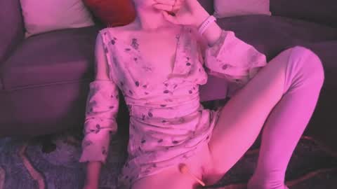 Camila     2 online show from 02-08-25, 10:08