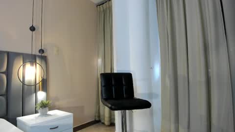 Snapshot of agathaa_white chatting on 11-01-25, 12:18 Agathaa white online show from 11-01-25, 12:18