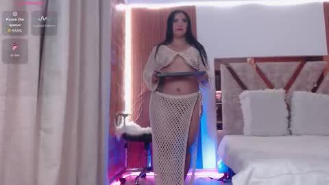 Snapshot of agathaa_white chatting on 12-04-25, 11:30 Agathaa white online show from 12-04-25, 11:30