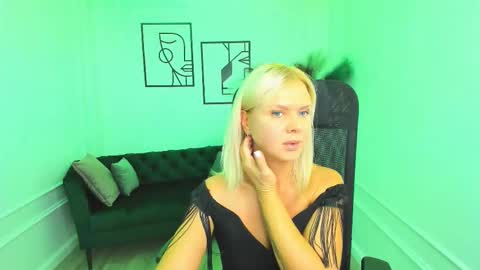 Agatha online show from 09-14-25, 07:24