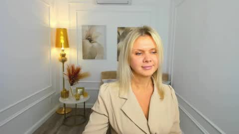 Agatha online show from 03-24-26, 07:30