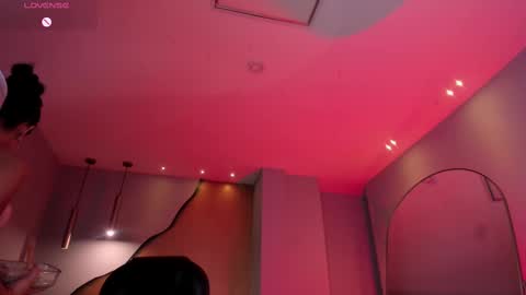 Agatha online show from 02-17-25, 01:36