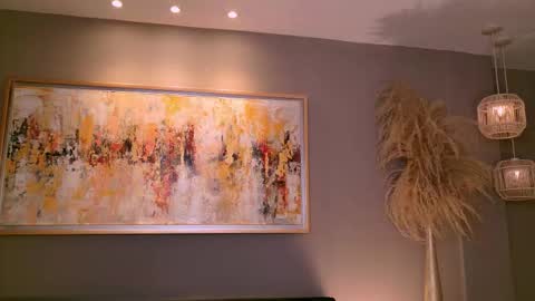 Agatha online show from 12-04-25, 08:28