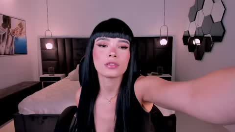 Agatha online show from 04-19-26, 10:45