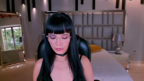 Agatha online show from 05-24-26, 10:15